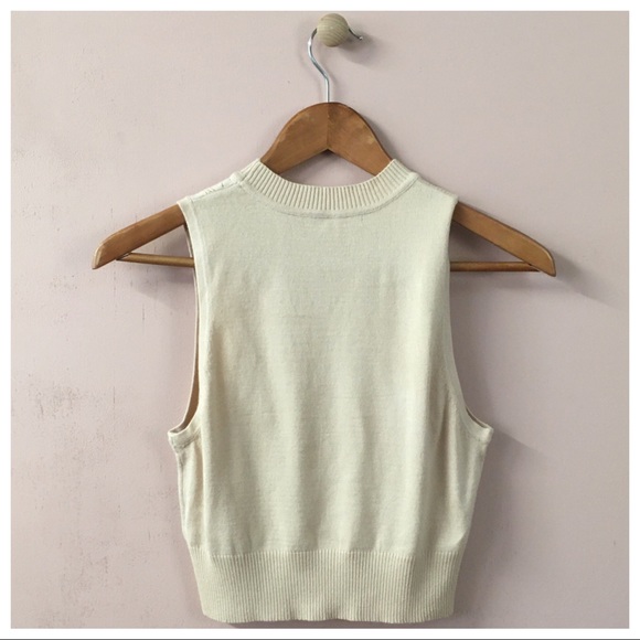 ‼️SOLD‼️ Tan Knit Crop Top - Picture 2 of 6